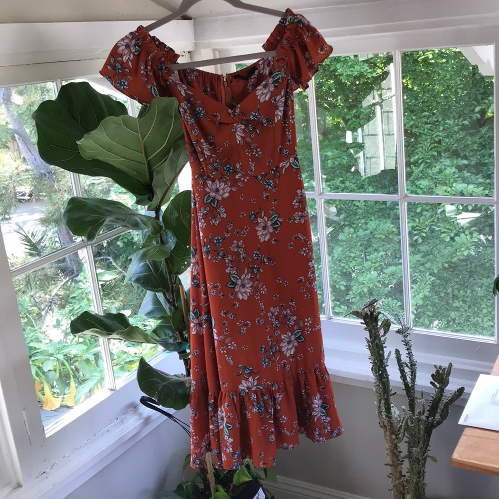 Olivaceous dress